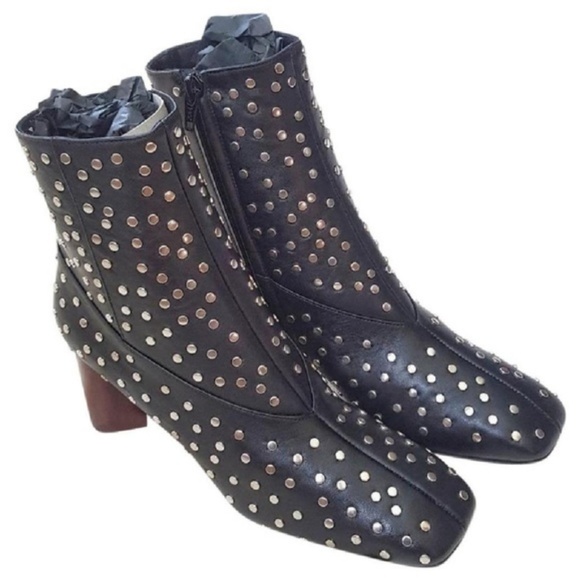 ❌ SOLD ❌ Helmut Lang Studded Black Ankle Boots - Picture 7 of 7